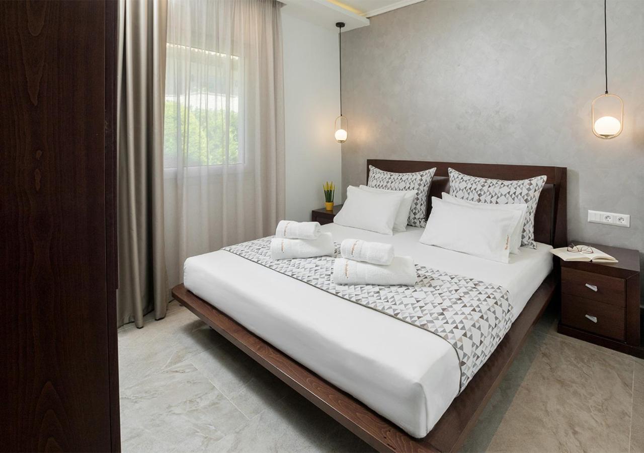 Sun Residence Exclusive Seaside Suites Polychrono Extérieur photo