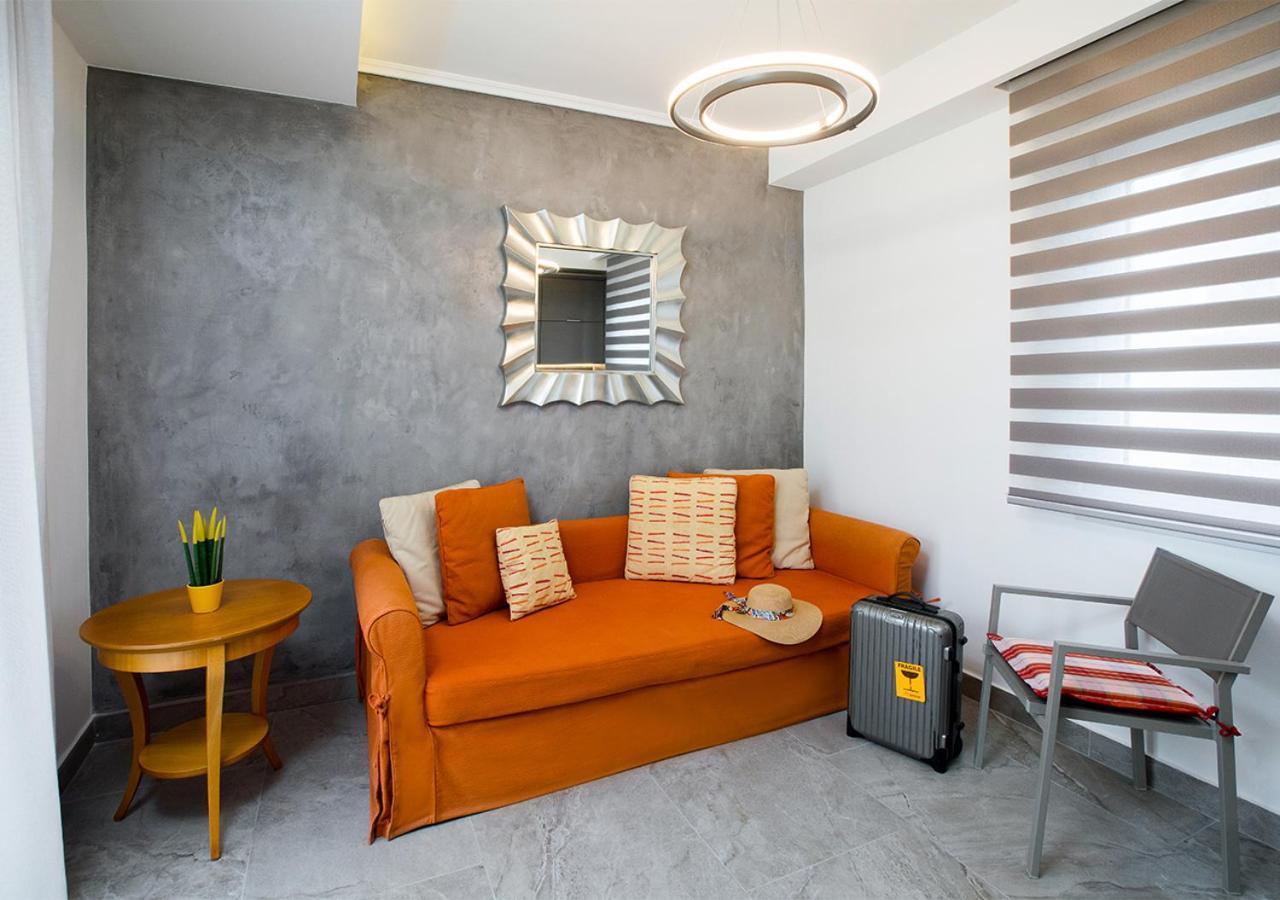 Sun Residence Exclusive Seaside Suites Polychrono Extérieur photo